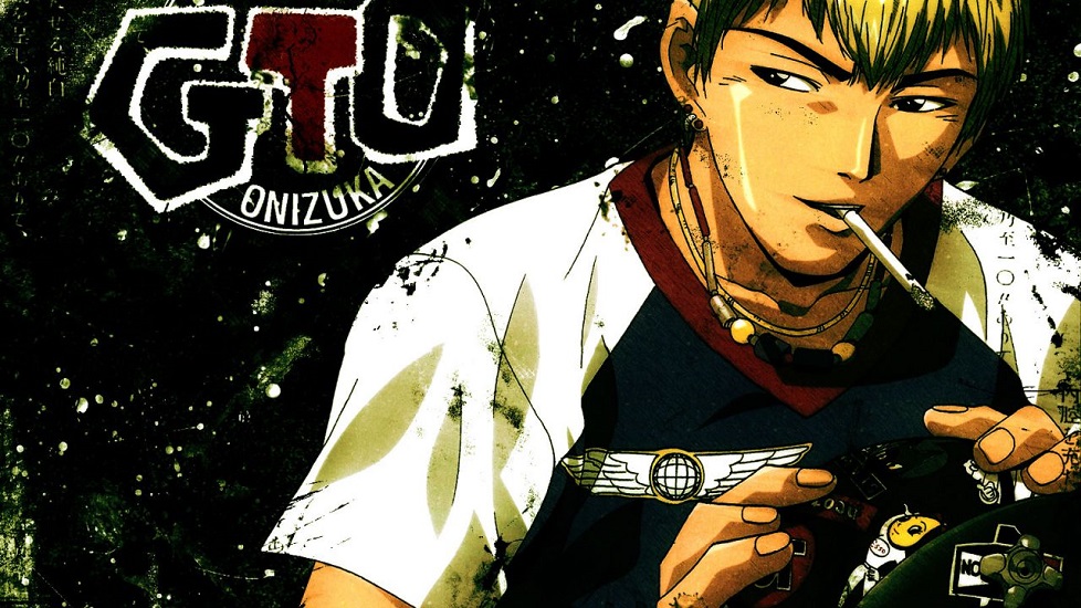 Il logo di GTO affiancato da un immagine del protagonista Onizuka, intento a fumare